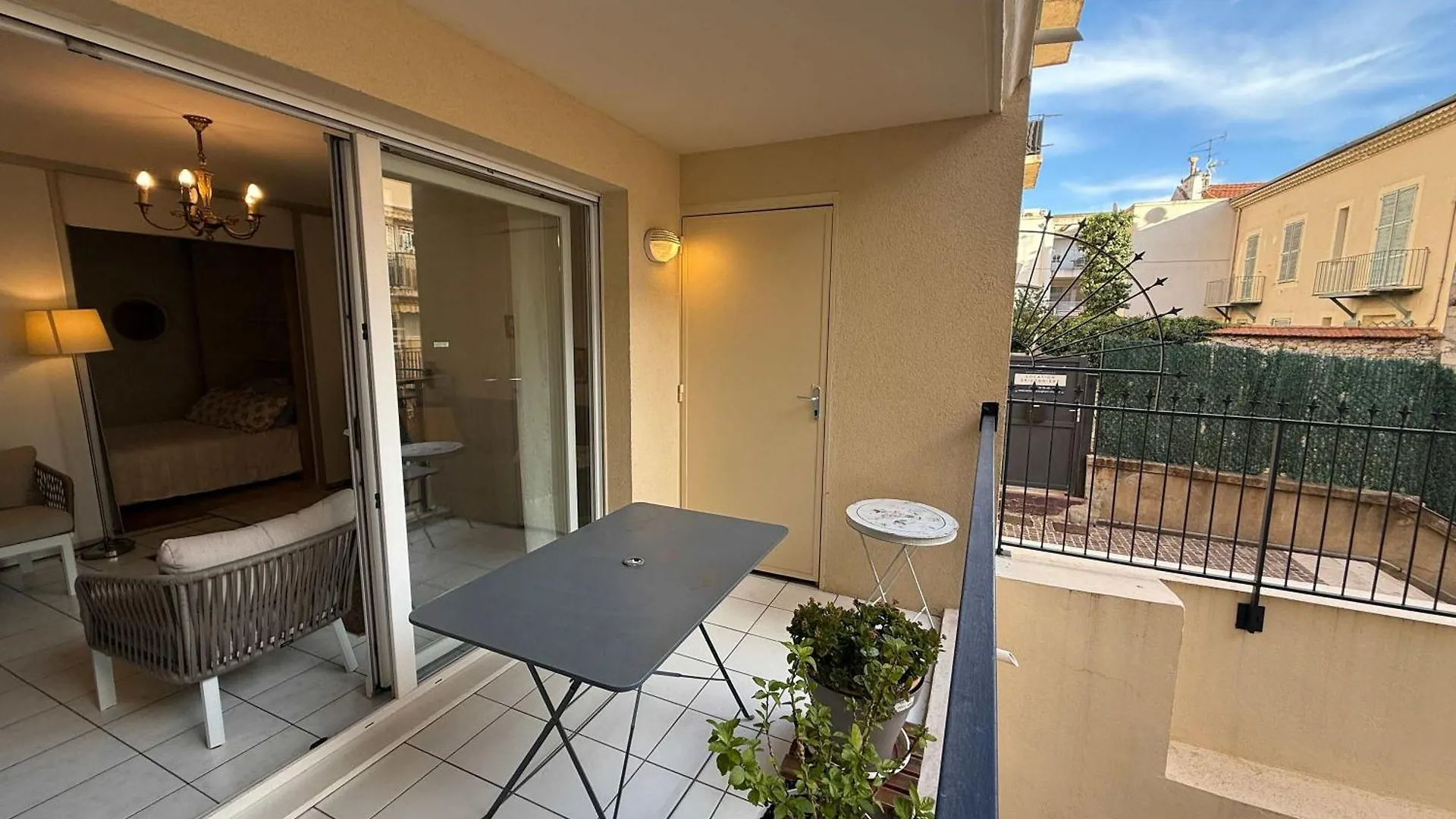 B051-Bel Appartement Au Centre Deux Chambres Et Parking Securise 칸느 0*,  프랑스